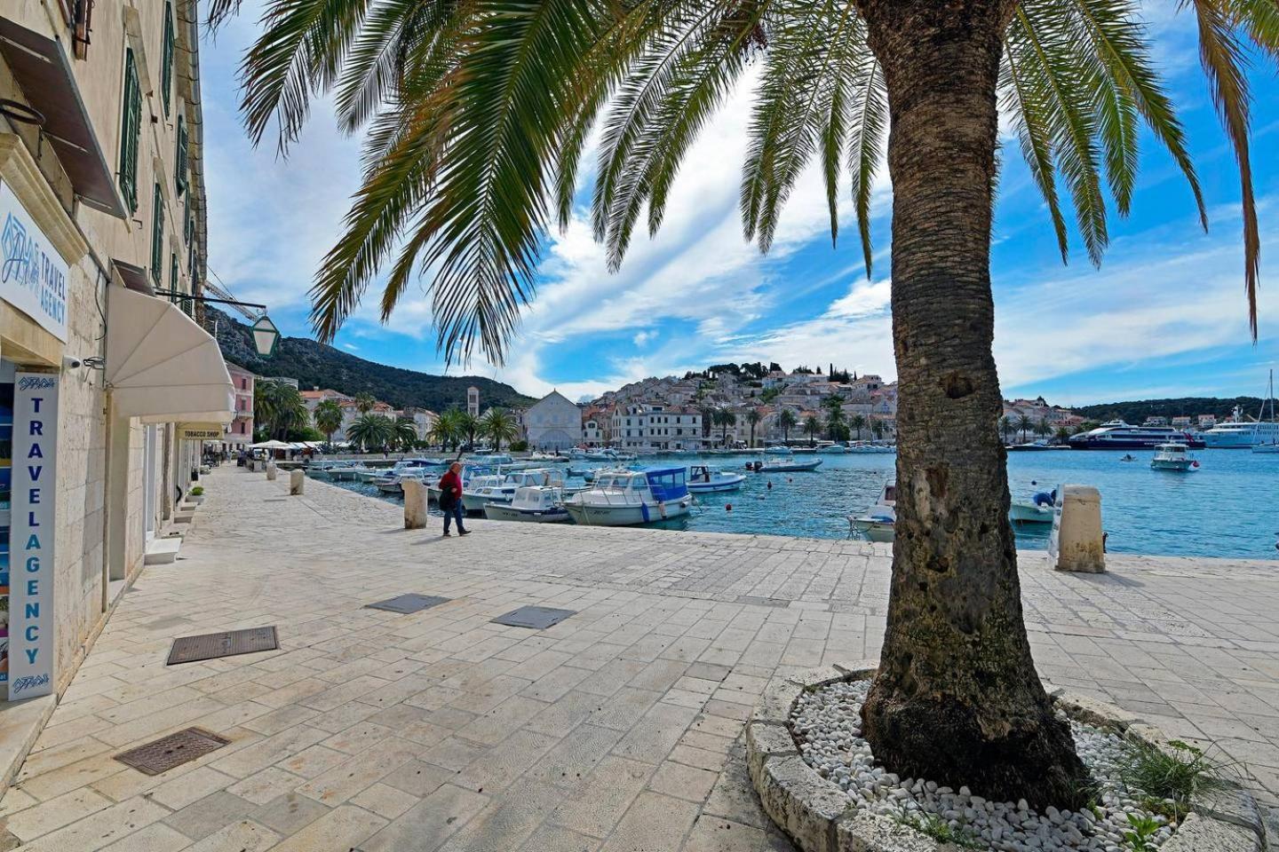 Harmony Room With A Magical Seaview Hvar Town Eksteriør billede